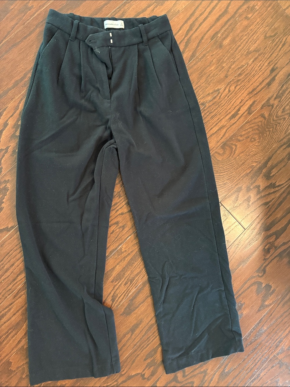 Abercrombie & Fitch Black Pleated High-Rise Trousers